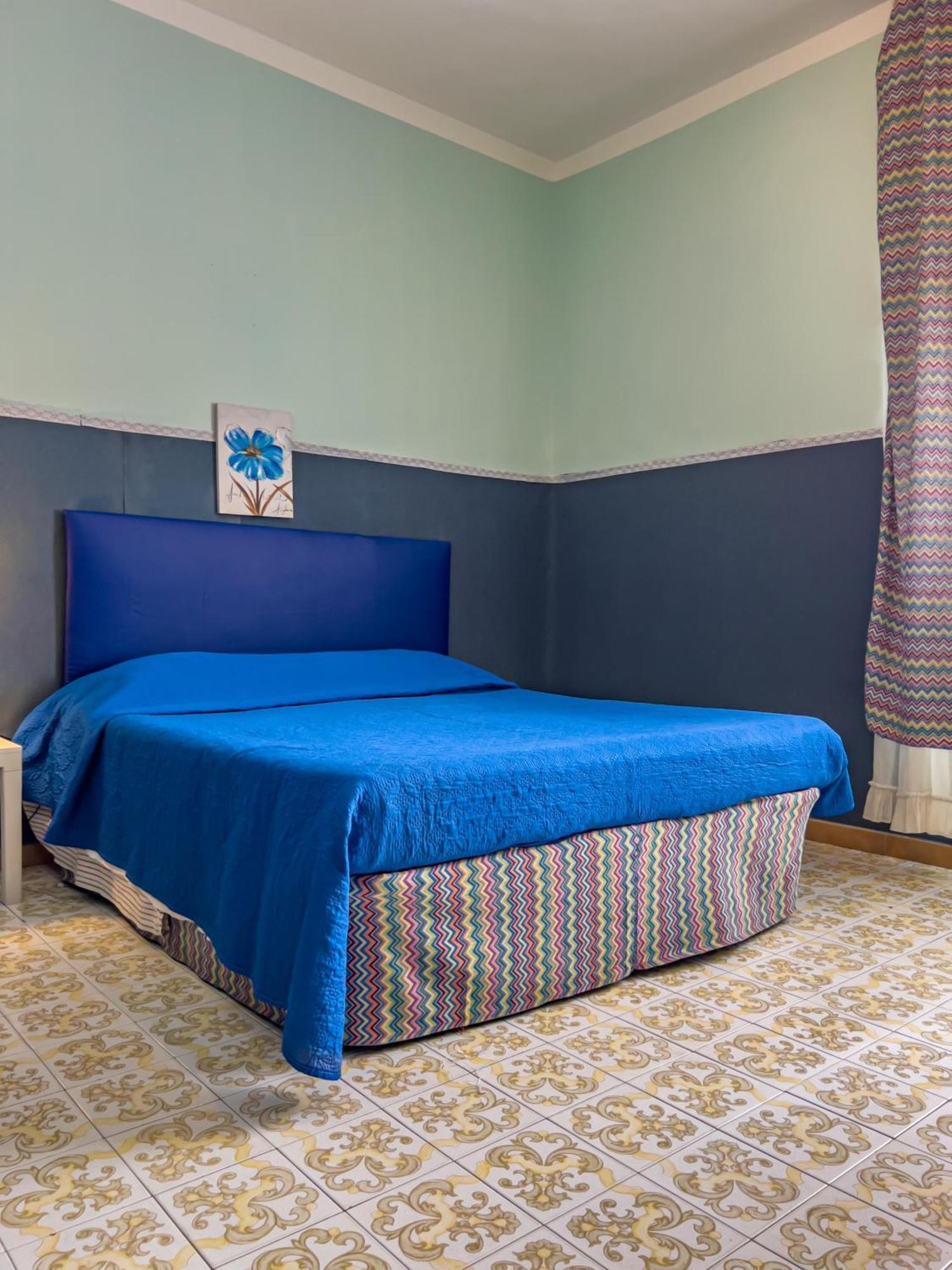 Отель Bed & Breakfast La Terrazza Латина Экстерьер фото