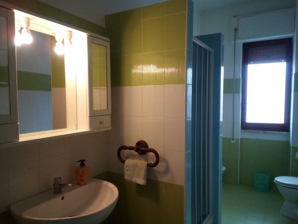 Отель Bed & Breakfast La Terrazza Латина Экстерьер фото